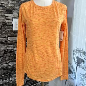 Tek Gear T-Shirt NWT Women's Mango Smoothie SM Long Sleeve Athletic Essential